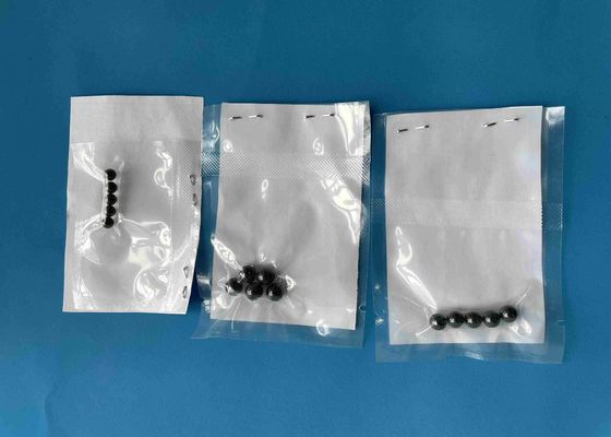 黒いSI3N4陶磁器の球18-20KV/mmの絶縁耐力