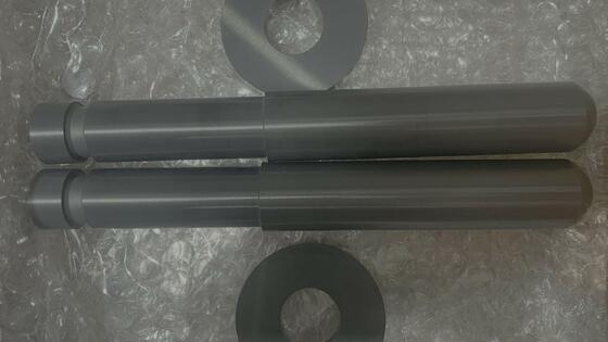 高温耐性を持つSi3N4熱対保護管は,1200°Cの高温でも高い強度と硬さを維持し,迅速かつ正確な温度測定を可能にします